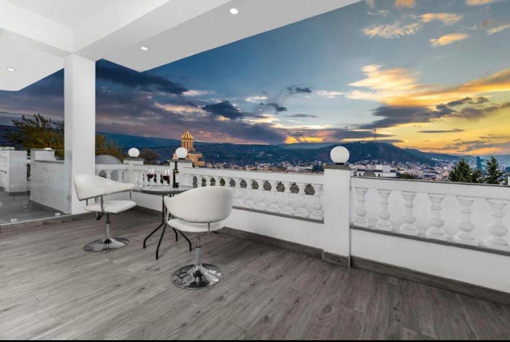 Hotel White House Tbilisi Zewnętrze zdjęcie