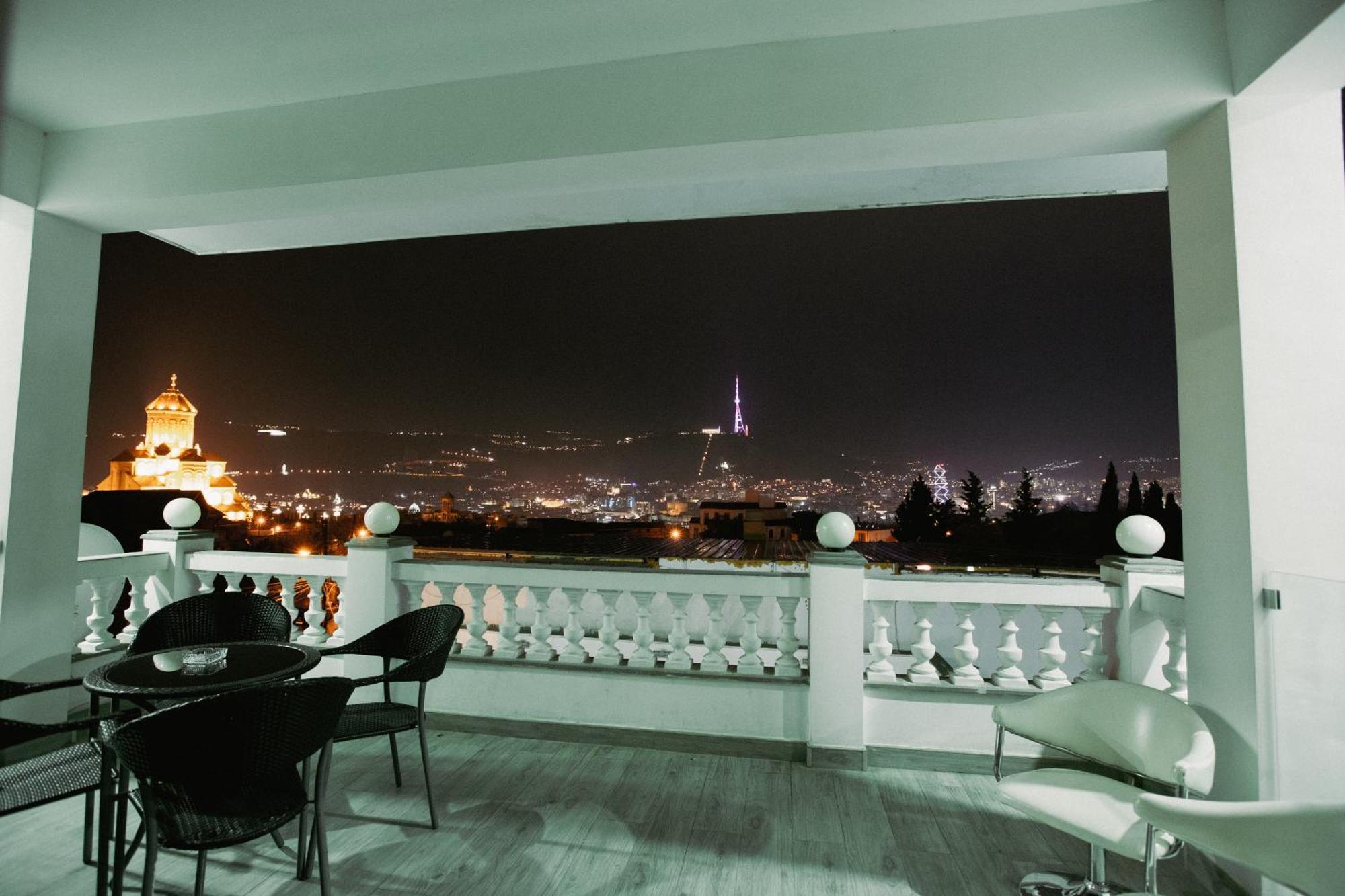 Hotel White House Tbilisi Zewnętrze zdjęcie